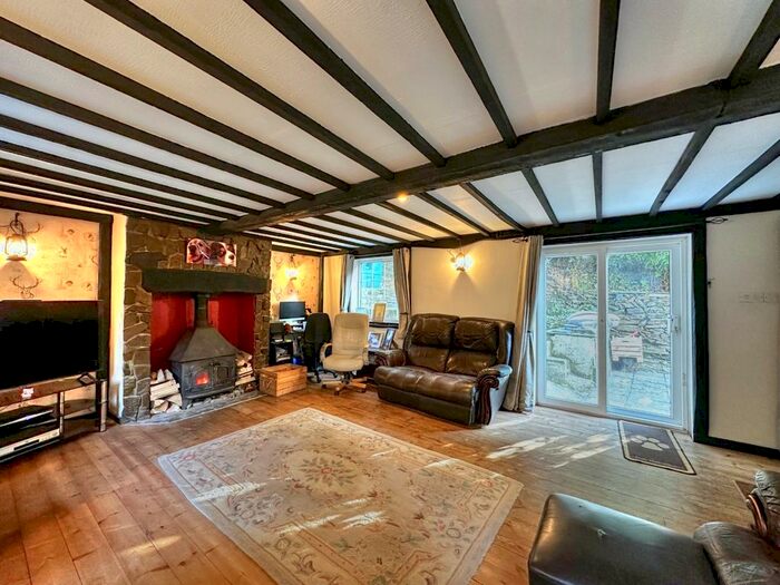 3 Bedroom Detached House For Sale In Looe Mills, Liskeard, PL14