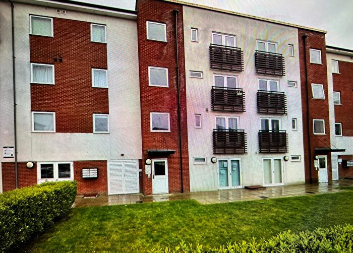 2 Bedroom Flat To Rent In Pownall Road, Ipswich, IP3