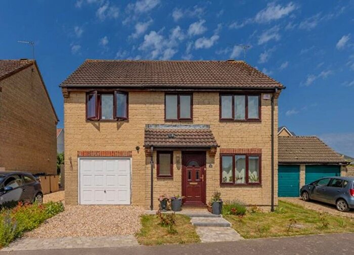 4 Bedroom Detached House For Sale In Michael Pyms Road, Malmesbury, SN16