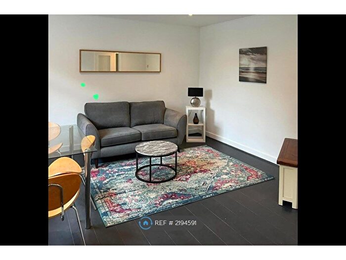 2 Bedroom Flat To Rent In Michaelmas Road, Coventry, CV3