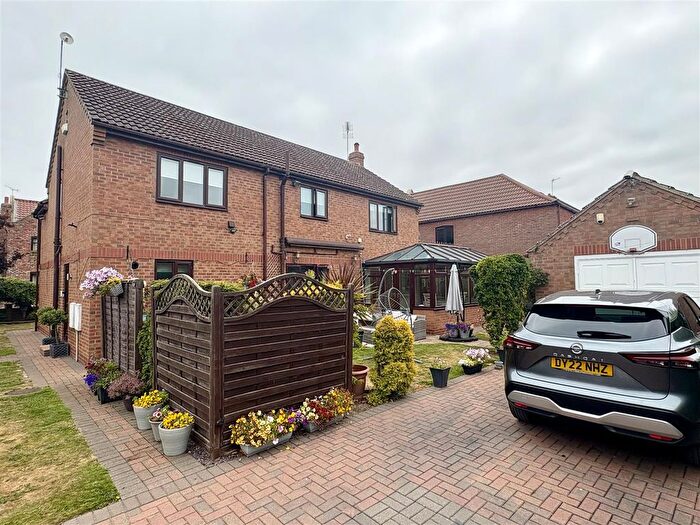4 Bedroom Detached House To Rent In Ferry Close, Hook, DN14