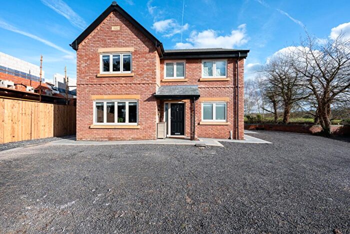 4 Bedroom Detached House For Sale In Blue Stone Lane, Mawdesley, L40