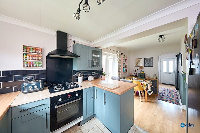 3 Bedroom Semi-Detached House For Sale In Southmead Gardens, Allerton, L19