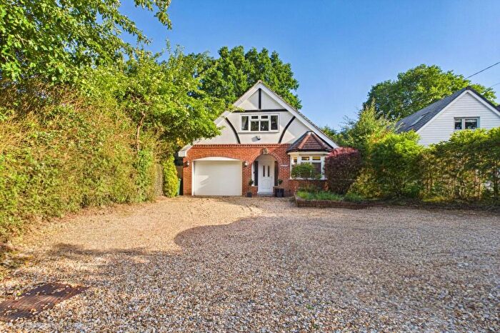 4 Bedroom Detached House For Sale In Newtown, Upper Basildon, Reading, West Berkshire, RG8