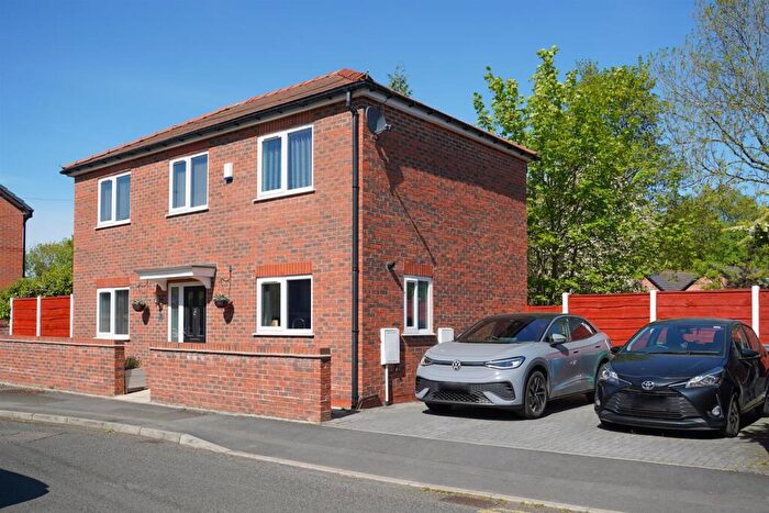 3 Bedroom Detached House For Sale In Oak House Drive, Chorlton, M21