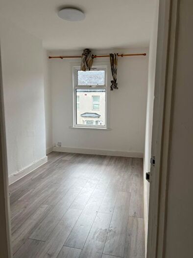 2 Bedroom Flat To Rent In Braemar Road, London, E13