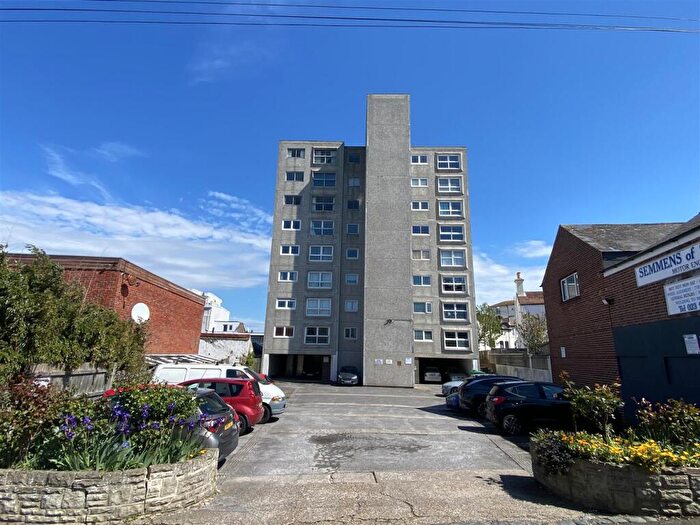 2 Bedroom Apartment For Sale In Clarendon Road, Southsea, Portsmouth, PO4