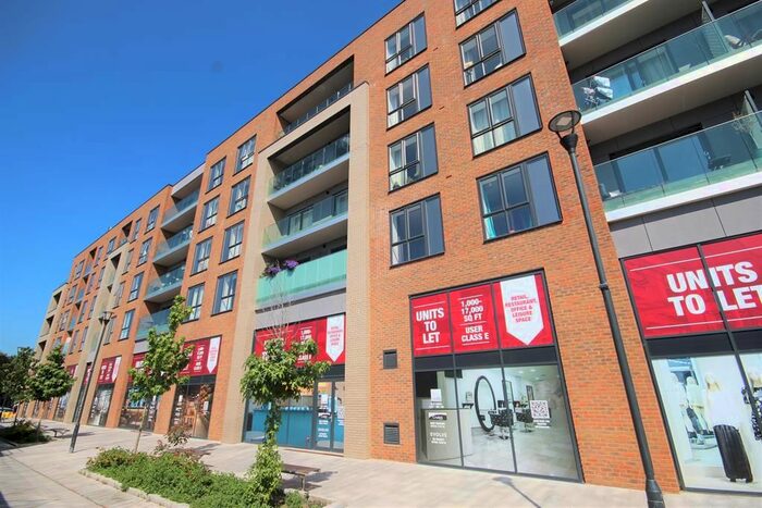 2 Bedroom Flat To Rent In Queens Road, East Grinstead, RH19