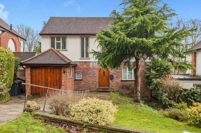 4 Bedroom Detached House To Rent In Hereward Avenue, West Purley, CR8