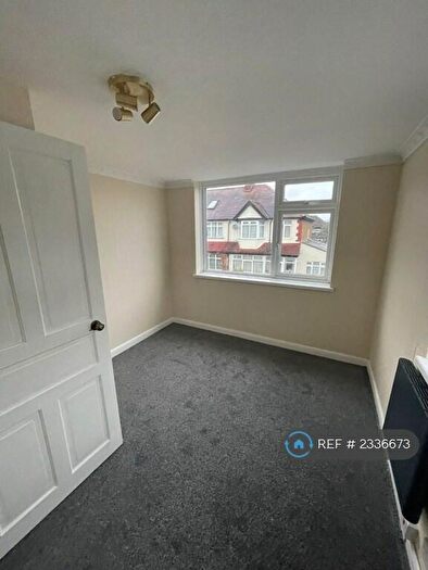 2 Bedroom End Of Terrace House To Rent In Robinhood Close, Mitcham, CR4
