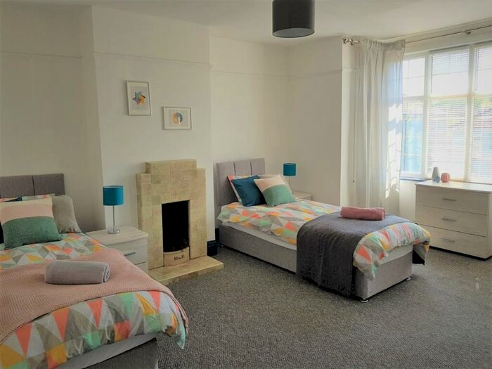4 Bedroom House To Rent In Stonebridge Park, Bristol, Bristol, BS5