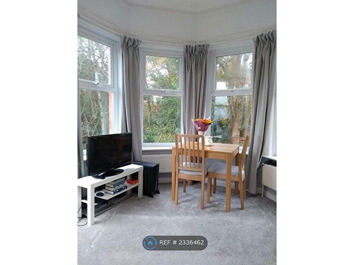 1 Bedroom Flat To Rent In Drury Road, Bournemouth, BH4