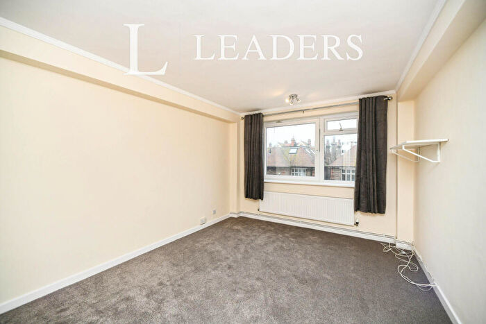 2 Bedroom Apartment To Rent In Coombe Lea, Grand Avenue Hove, BN3
