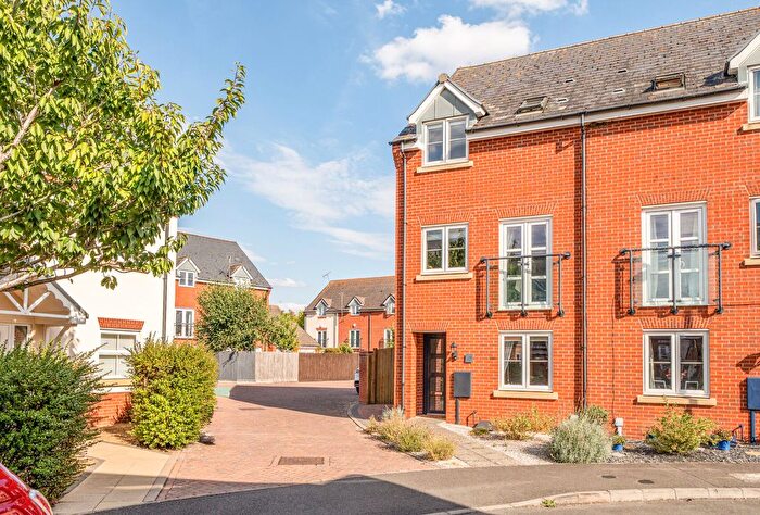 3 Bedroom Semi-Detached House For Sale In Webbs Way, Tewkesbury, Gloucestershire, GL20