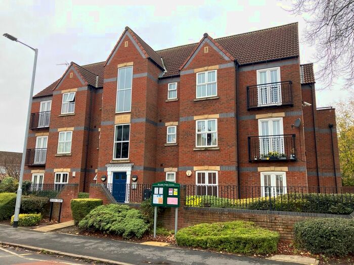 2 Bedroom Flat To Rent In Beach Court, Anlaby, HU10