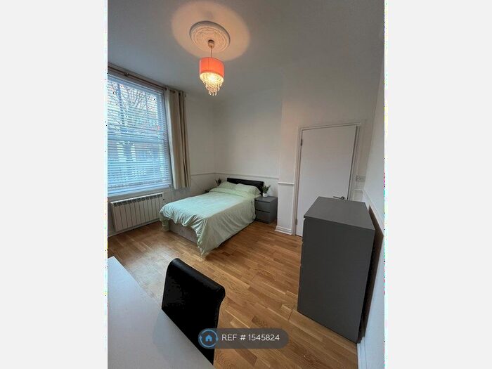 2 Bedroom Flat To Rent In Junction Road, London, N19