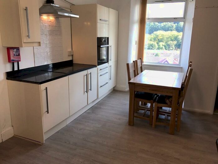 3 Bedroom Flat To Rent In Wood Road, Treforest, Pontypridd, CF37