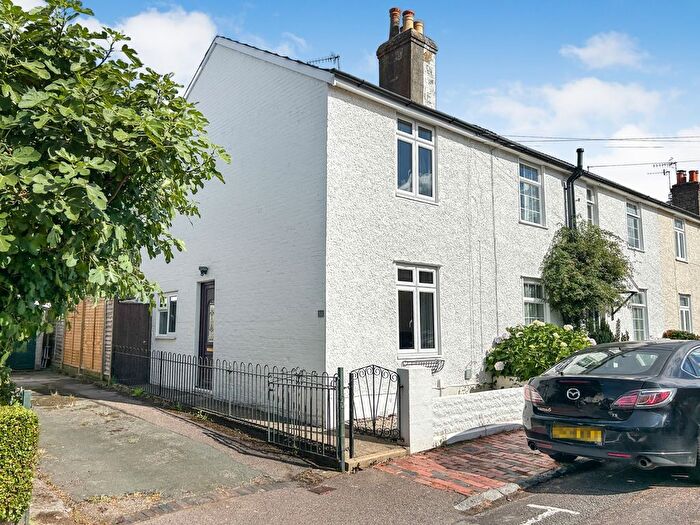 2 Bedroom End Of Terrace House To Rent In William Street, Tunbridge Wells, Kent, TN4