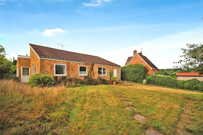 3 Bedroom Bungalow For Sale In Jubilee Hill, Great Durnford, Salisbury, Wiltshire, SP4