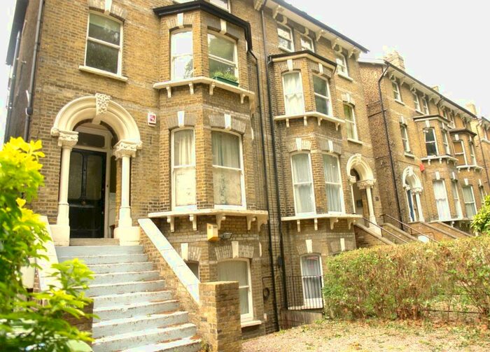 2 Bedroom Apartment To Rent In East Dulwich Road, East Dulwich, London, SE22