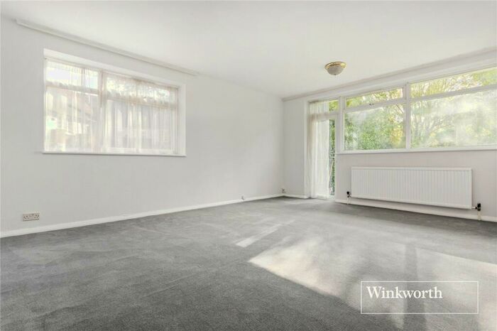 2 Bedroom Apartment To Rent In Crescent Rise, Crescent Road, Finchley, London, N3