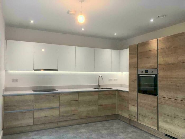 3 Bedroom Semi-Detached House To Rent In Winterbourne Drive, Silkash, Bolton, Greater Manchester, BL5