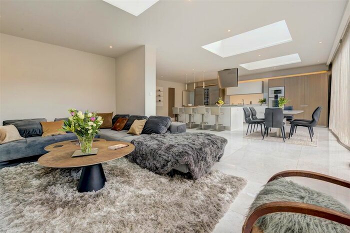 5 Bedroom Property To Rent In West Heath Gardens, Hampstead, NW3