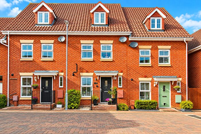 4 Bedroom Terraced House For Sale In Pochard Street, Norwich, NR8