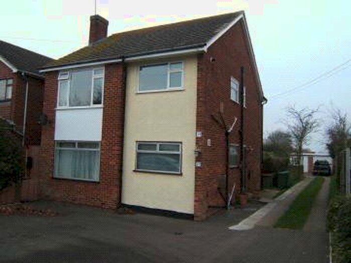 2 Bedroom Flat To Rent In Gordon Road, Horndon On The Hill, Essex, SS17