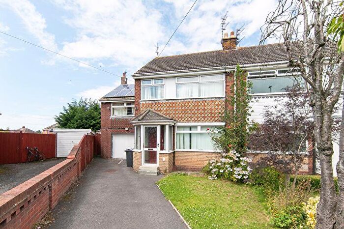 4 Bedroom Semi-Detached House For Sale In No., Dodgeons Close, Poulton-le-Fylde, Lancs, FY6