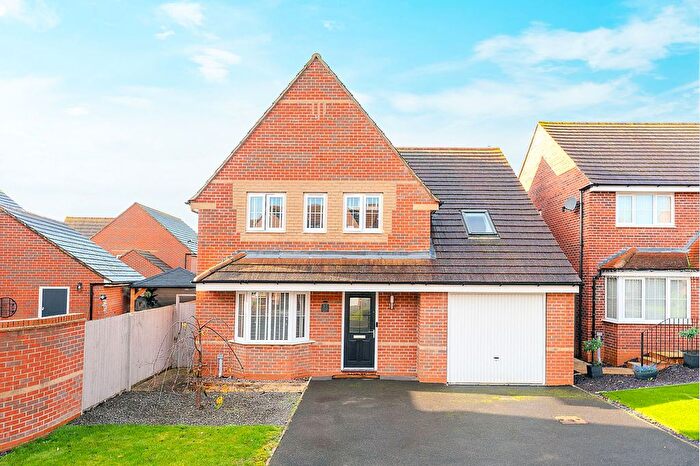 5 Bedroom Detached House For Sale In Cartmel Drive, Corby, Northamptonshire, NN18