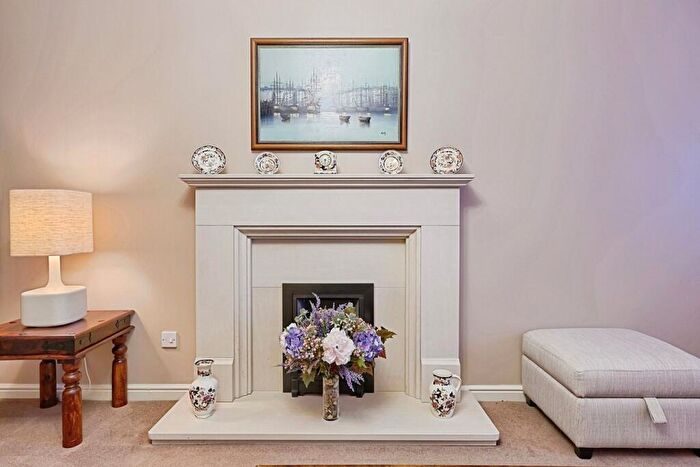 5 Bedroom Detached House For Sale In Hall Close, Meltham, Holmfirth, HD9