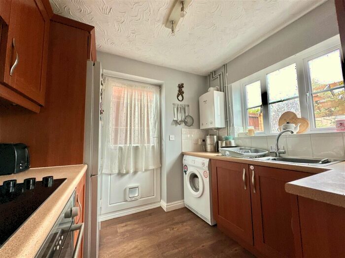 3 Bedroom Semi-Detached House For Sale In Forest Rise, Desford, Leicester, LE9