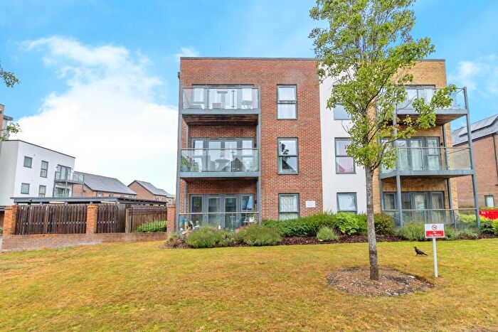 2 Bedroom Flat For Sale In Doppler Grove, Oakgrove, Milton Keynes, Buckinghamshire, MK10