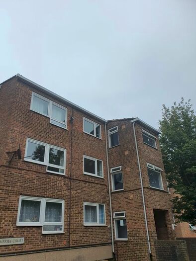 1 Bedroom Flat To Rent In Dumfries Street, Luton, LU1