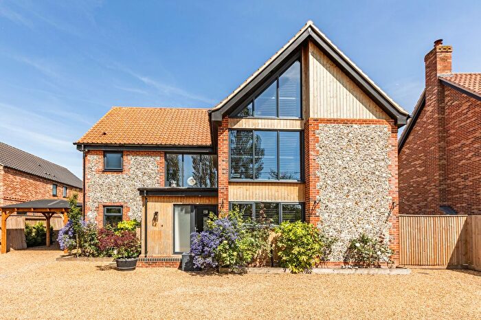 4 Bedroom Detached House For Sale In Ploughboy Lane, Saham Hills, Thetford, IP25