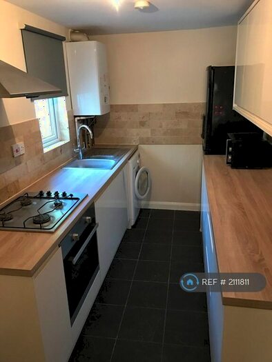 3 Bedroom End Of Terrace House To Rent In Oxford Road, Reading, RG30