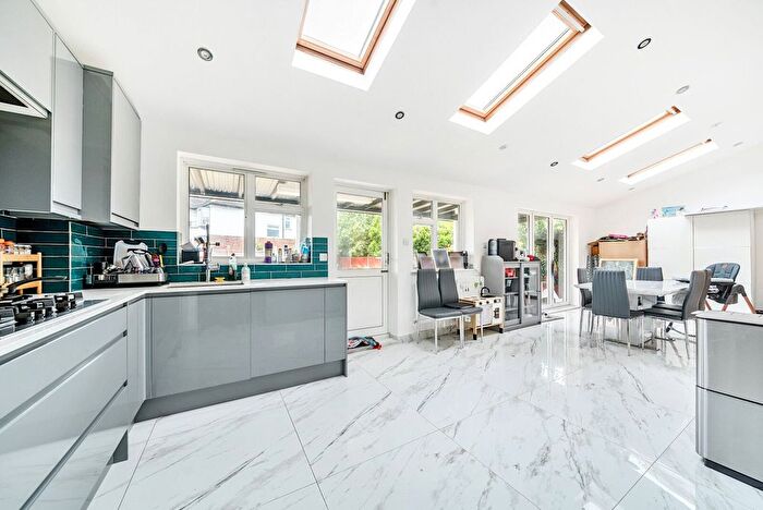 5 Bedroom Detached House To Rent In Kenley Road, Kingston Upon Thames, KT1