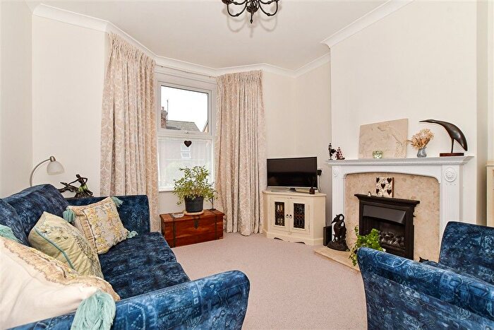 2 Bedroom Semi-Detached House For Sale In Cambrian Road, Tunbridge Wells, Kent, TN4