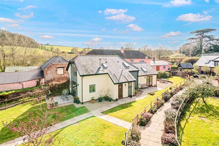 2 Bedroom Detached House For Sale In Shillingford St. George, Exeter, EX2