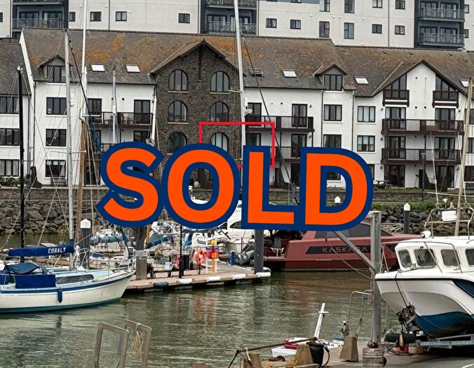 3 Bedroom Flat For Sale In Y Lanfa, Aberystwyth, SY23