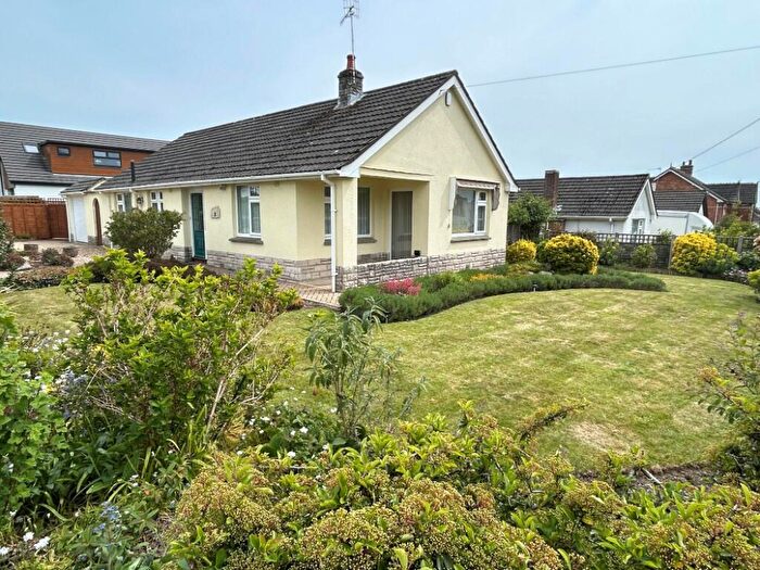 2 Bedroom Detached Bungalow For Sale In Lytham Road, Broadstone, Dorset, BH18