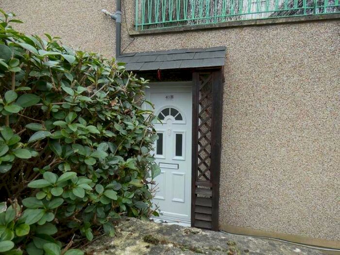 1 Bedroom Maisonette Flat To Rent In Priory Road, TW12