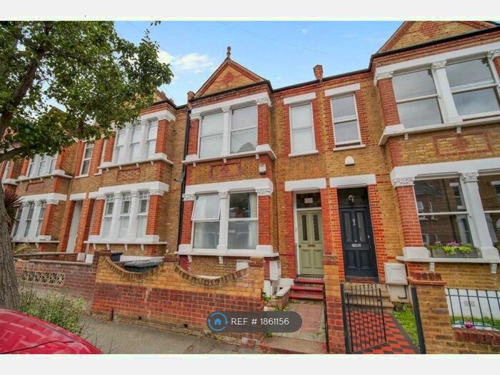 2 Bedroom Flat To Rent In Sydenham, London, SE26