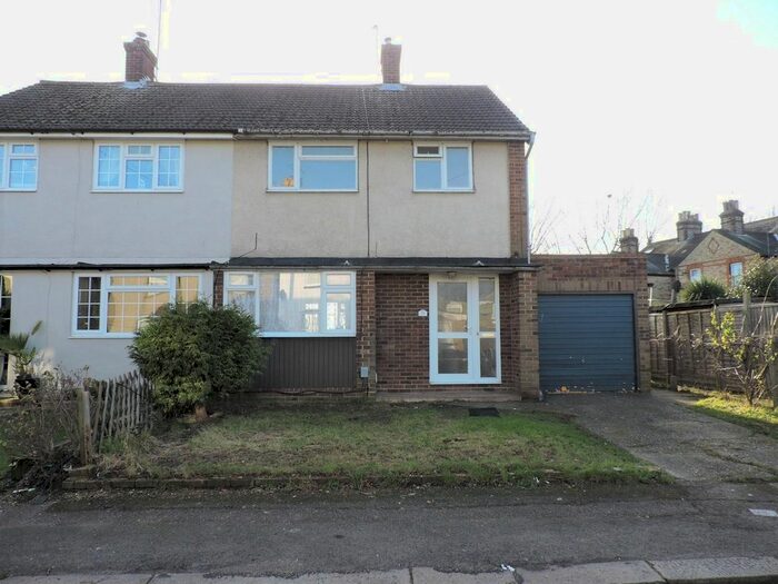 3 Bedroom Semi-Detached House To Rent In Cromwell Road, Cheshunt, EN7