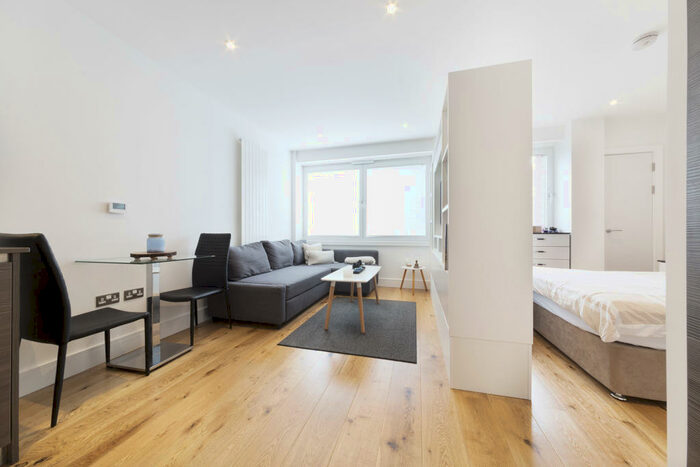 Apartment To Rent In Riverdale House, Molesworth Street, Lewisham, London, SE13