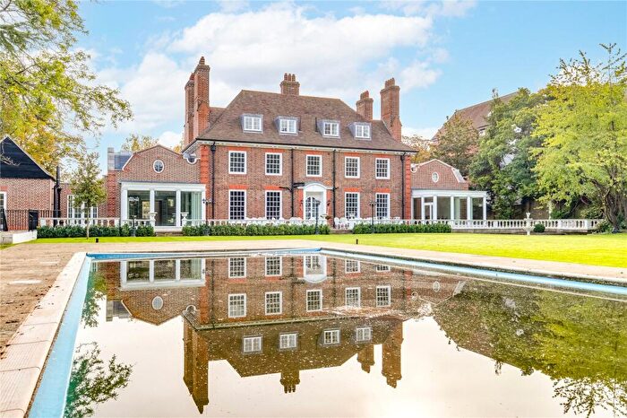 11 Bedroom Property For Sale In The Bishops Avenue, London, N2