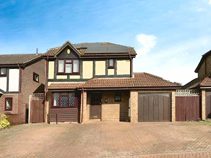 3 Bedroom Detached House To Rent In Gleneagles Drive, Maidstone, Kent, ME15