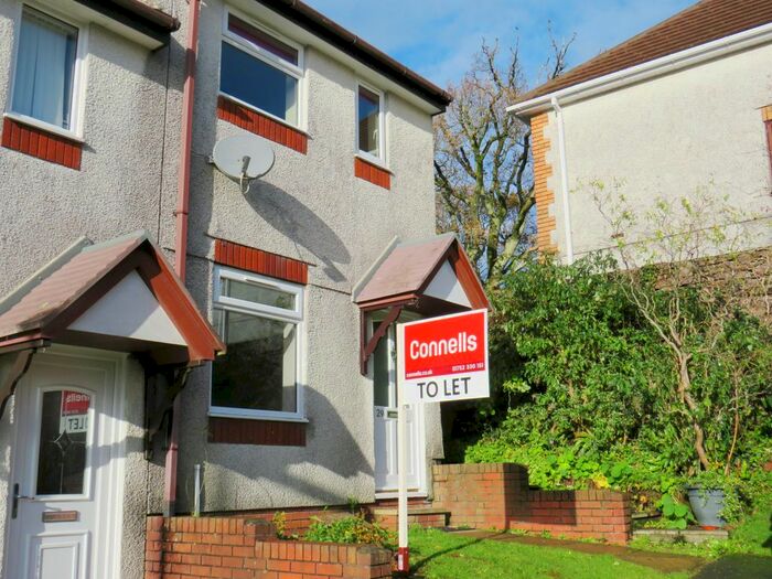 2 Bedroom Property To Rent In Mallet Road, Ivybridge, PL21