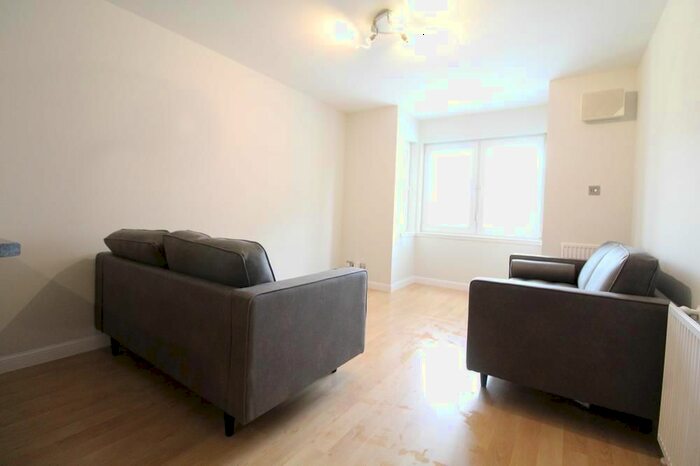 2 Bedroom Flat To Rent In Bannermill Place, Ground Floor, AB24